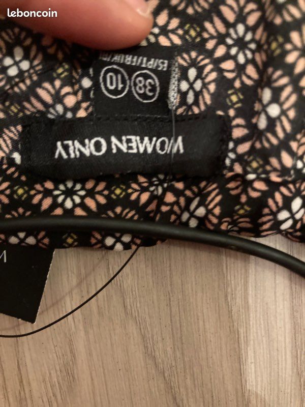 Petite robe Women only avec étiquette neuf jamais portée (image 2)