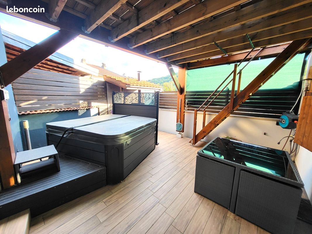 Maison 8 pièces 136 m² · à Arnaville · 136 m² · 232 000 €