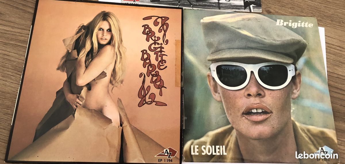 Lot de 2 vinyles 45 tours Brigitte Bardot années 60 (image 1)