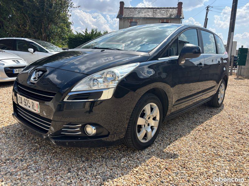 Peugeot 5008 1.6 HDI 112CV PREMIUM (image 1)
