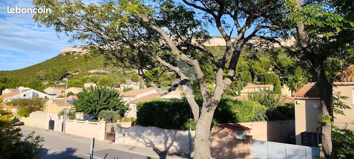 Maison 4 pièces 100 m² · à Vitrolles · 100 m² · 382 000 €