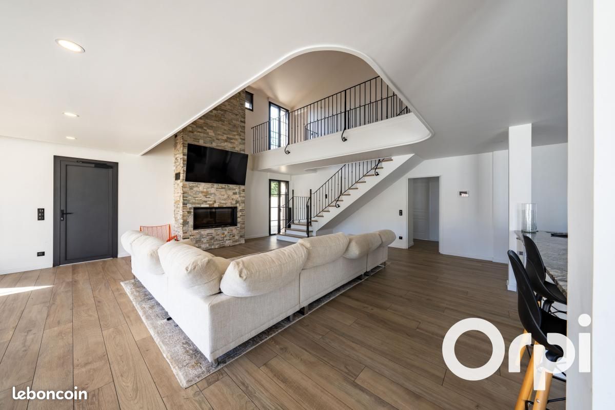 Maison 5 pièces 229 m² · à Challans · 229 m² · 775 000 €
