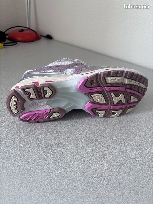 ASICS Gel-Kayano 14 Cream Sweet Pink taille 44 (image 4)