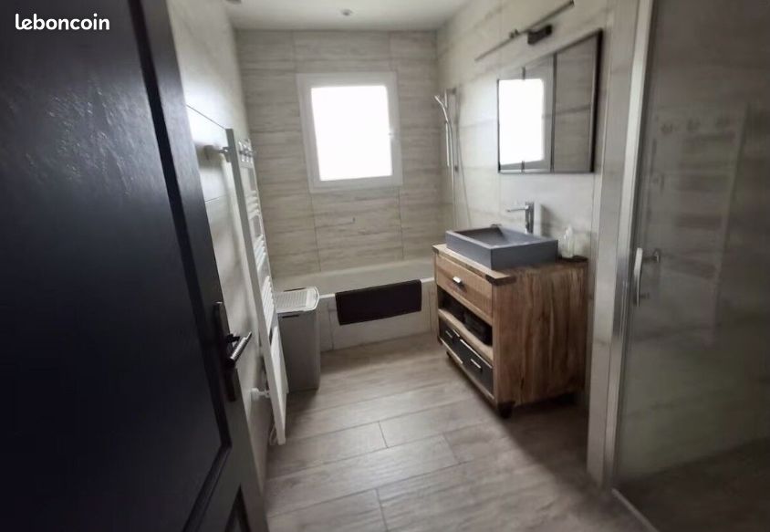 Maison 3 pièces 70 m² · à Jullié · 70 m² · 960 €/mois