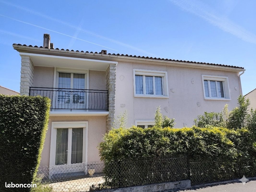 Maison 7 pièces 135 m² · à L'Isle-d'Espagnac · 135 m² · 222 000 €