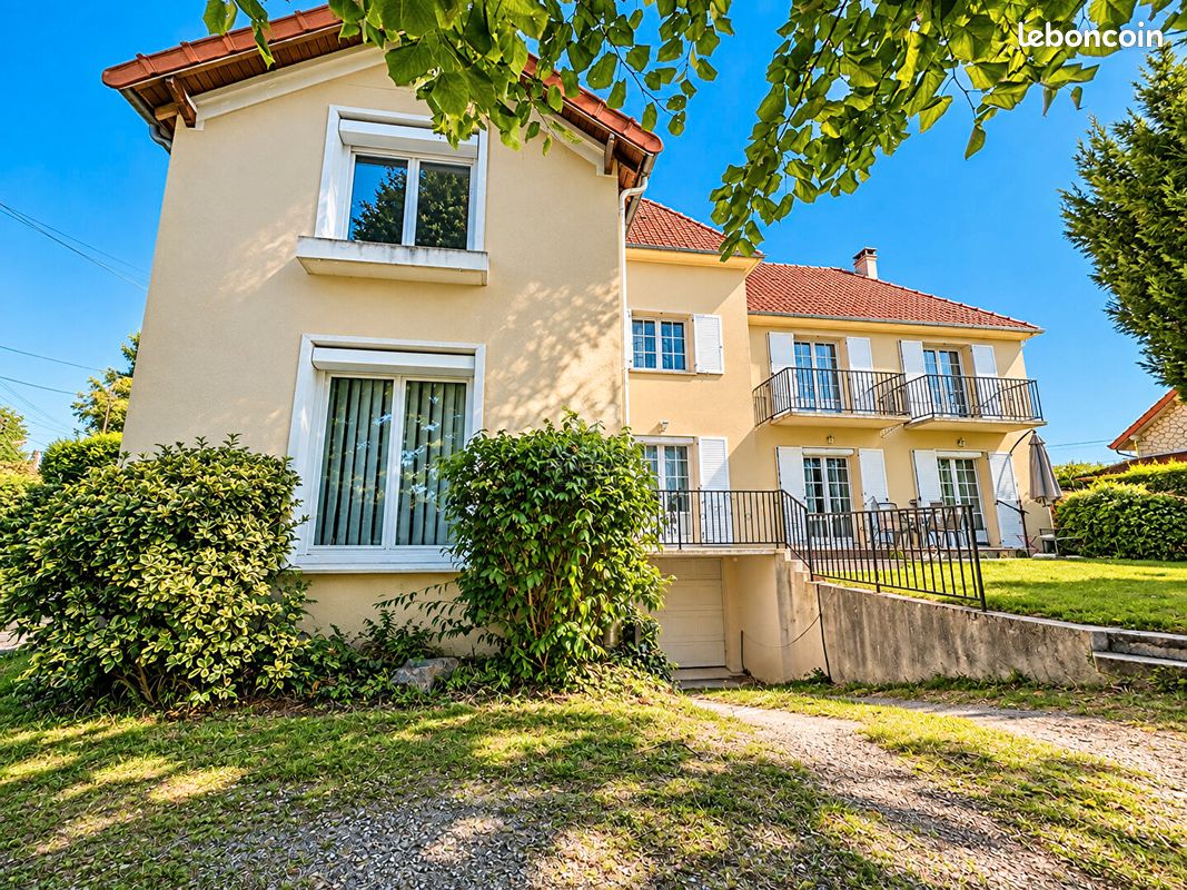 Maison 8 pièces 205 m² · à Conflans-Sainte-Honorine · 205 m² · 599 000 €