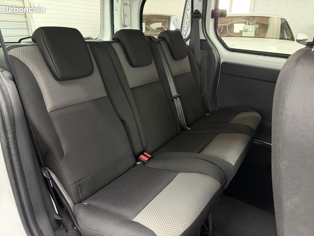 RENAULT KANGOO 1.5 Blue dCi 80 II COMBI Trend PHASE 2 (image 8)