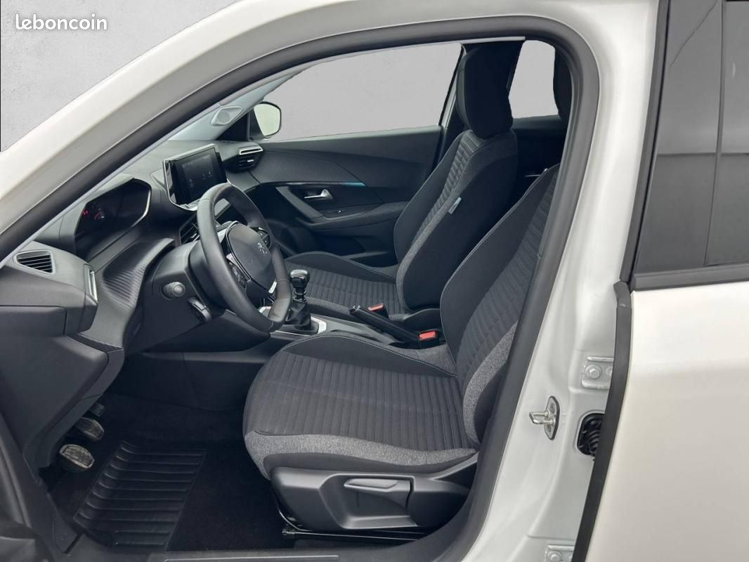 Peugeot 2008 BlueHDi 110 S&S BVM6 - Style (image 11)