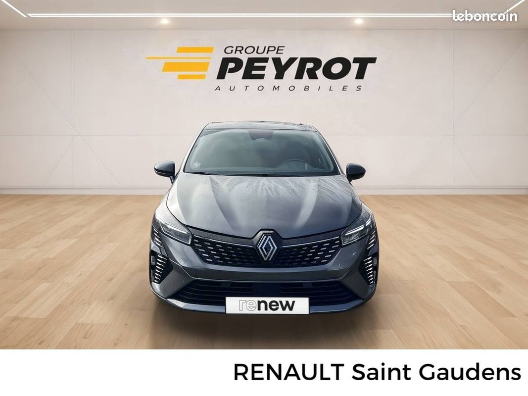 RENAULT Clio E-Tech full hybrid 145 ch GSR2 Techno (image 2)