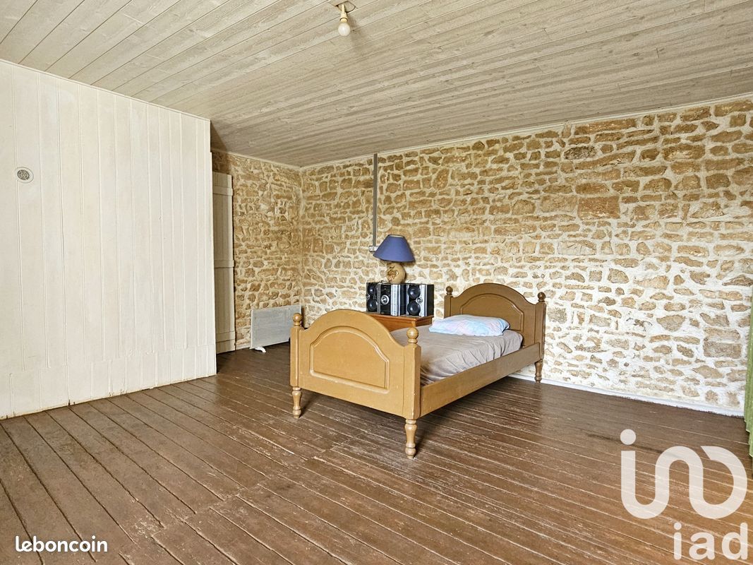 Maison 4 pièces 100 m² - Valence 16460 (image principale 3)