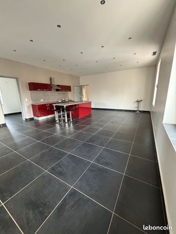 Location appartement saint genis laval centre village - 6 pieces - 4 chambres - 135 m2