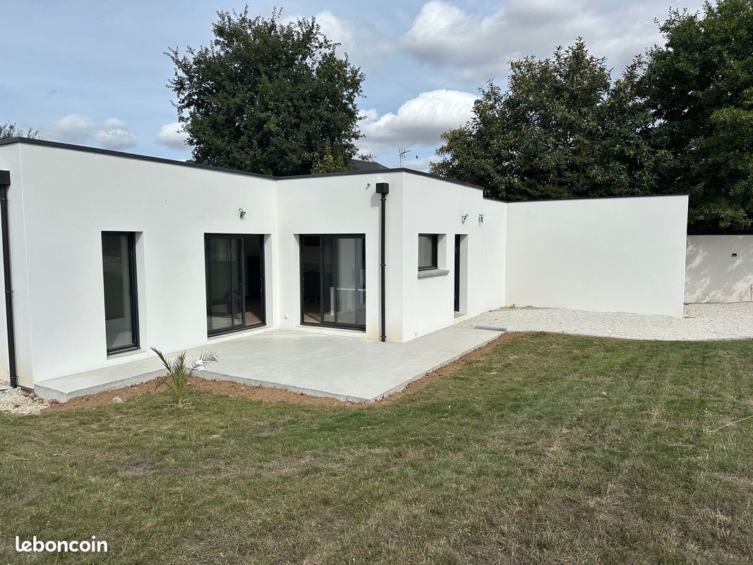 Maison 4 pièces 90 m² · à Saint-Thuriau · 90 m² · 1 090 €/mois