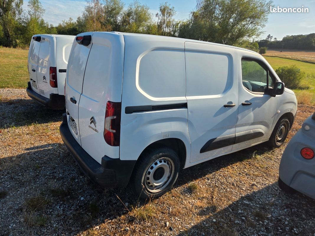 Berlingo fourg 650 kg bleuhdi 100 (image 3)