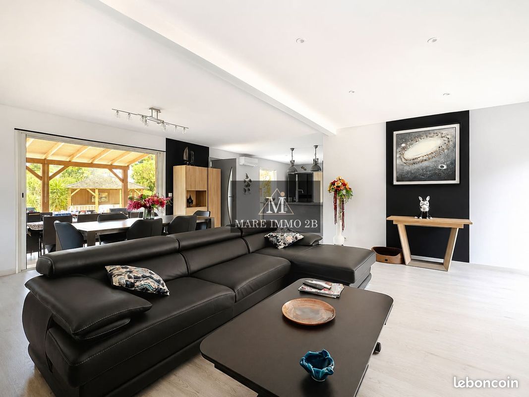 Maison de 160 m² avec piscine sur 1 541 m² de terrain (image 6)
