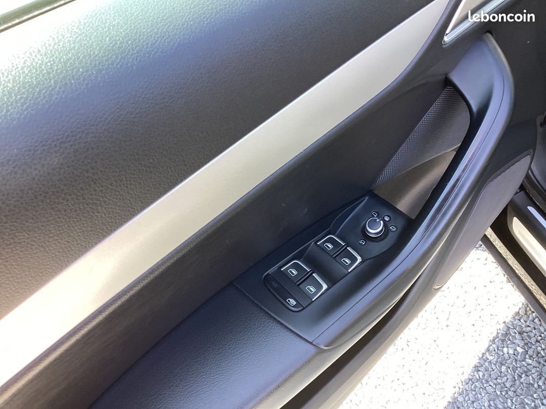 Audi Q3 S Line S-tronic (image 9)