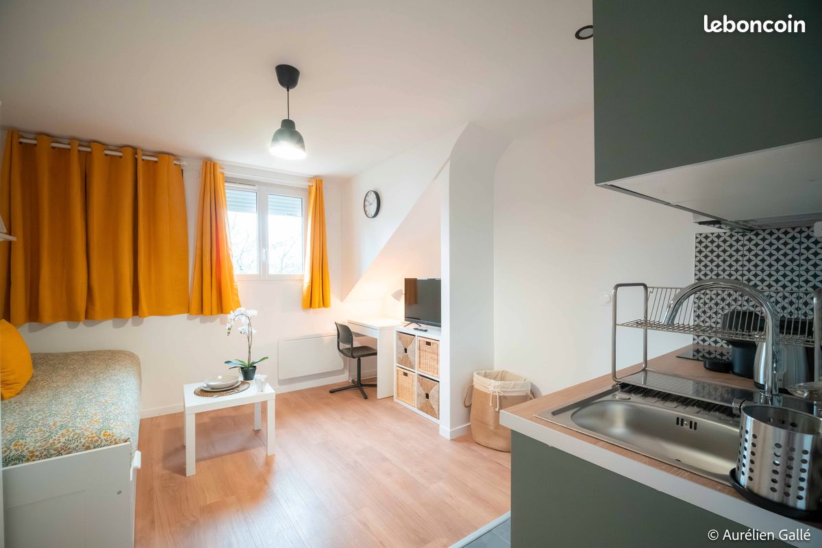 Maison a louer villeneuve-le-roi - 9 pièce(s) - 182 m2 - Surfyn