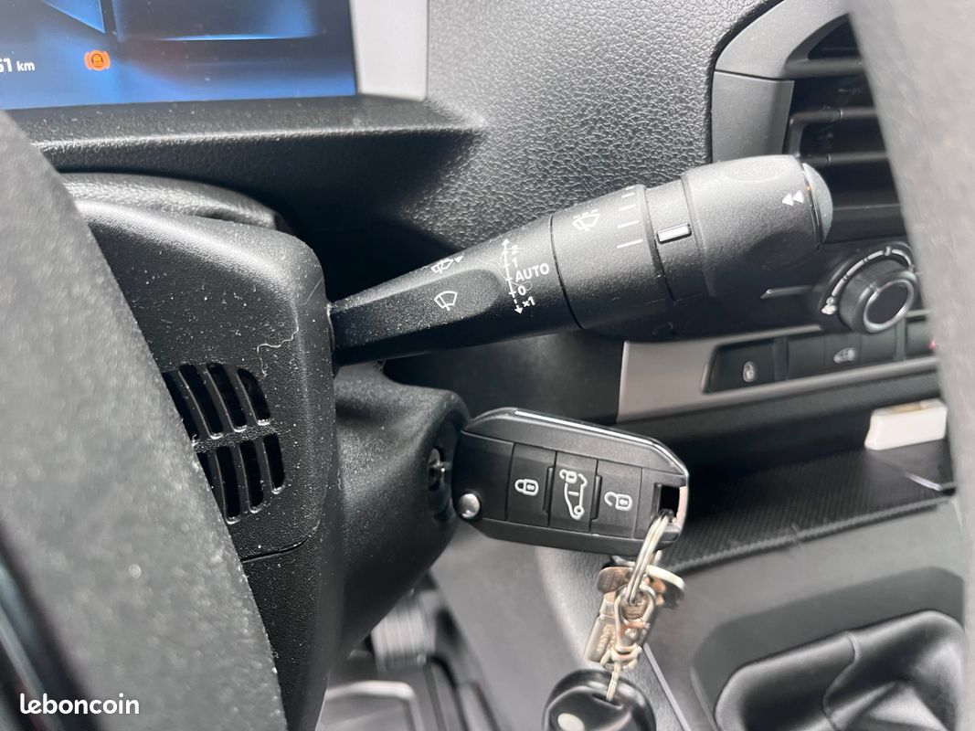 Citroen jumpy vu 2.0 bluehdi 145 ch m pack premium connect (image 30)
