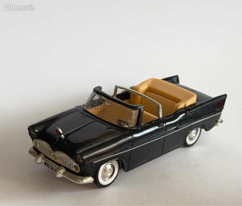 Voiture Miniature Simca Présidentielle 1958 - Norev 1/43 échelle Métal Collection
