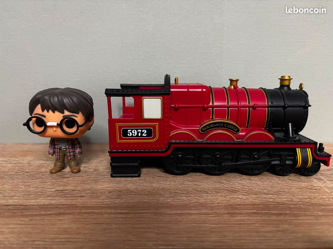 Funko Pop! Rides – Hogwarts Express & Harry Potter – Figurine Collection 9 Cm – Train Magique