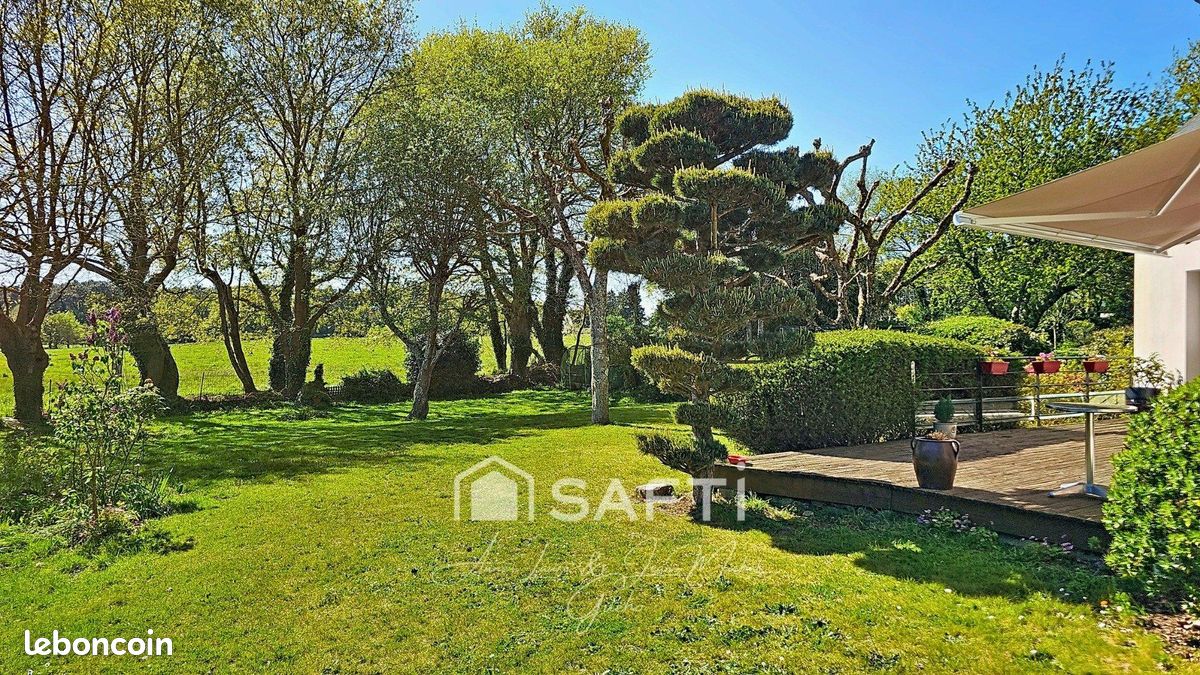 Maison 7 pièces 144 m² · à Baden · 144 m² · 699 990 €