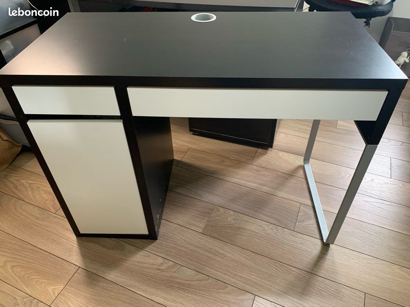 Bureau IKEA Micke (image 1)