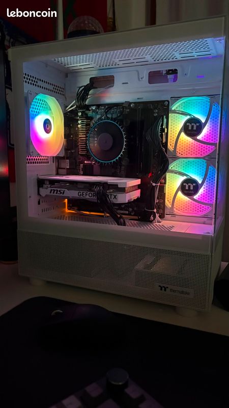 PC Gamer RTX 4060 / i5 - 12400F / 32 Go RAM / SSD 1 To
✅ Intel Core i5-12400F
✅ NVIDIA RTX 4060 8 Go
✅ 32 Go DDR4 3200 MHz
✅ SSD NVMe 1 To Crucial P3 Plus
✅ Wi-Fi 6E intégré
✅ Windows 11 (image 1)