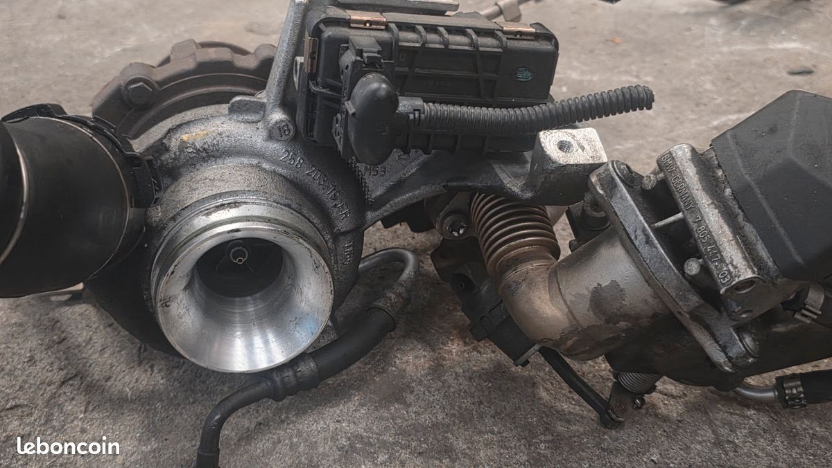 Turbo/vanne egr/collecteur admission bmw serie 1 diesel 100 (image 1)