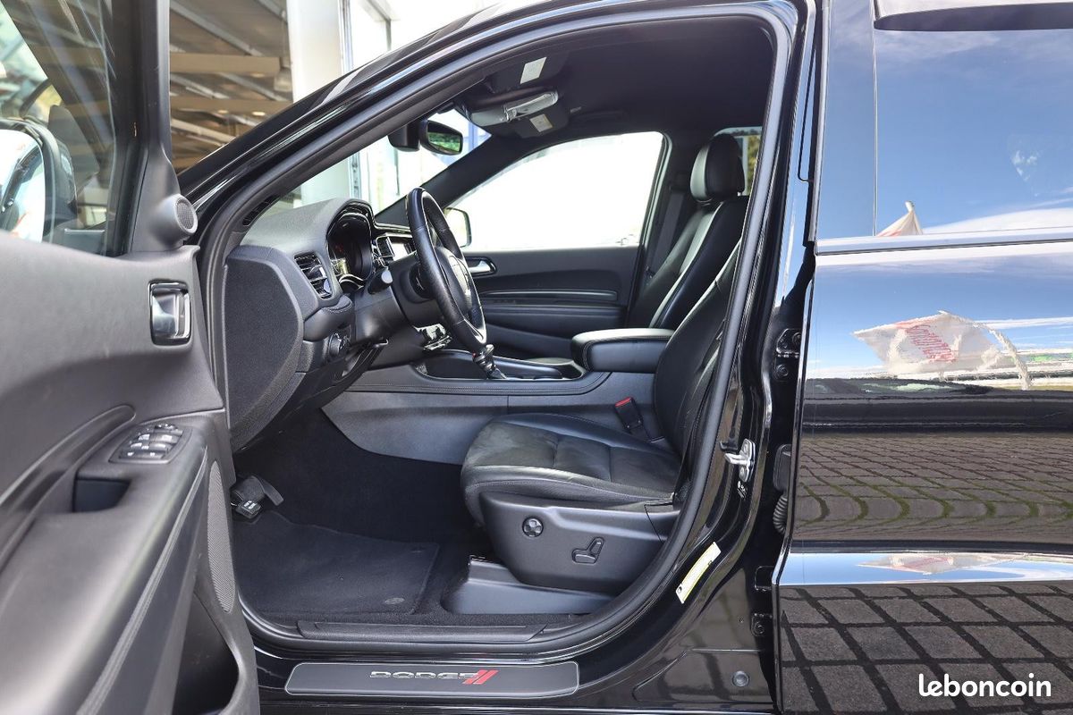 Dodge DURANGO SXT Plus AWD V6 3.6 309 ch – 7 places – Caméra – Attelage – R20 (image 5)