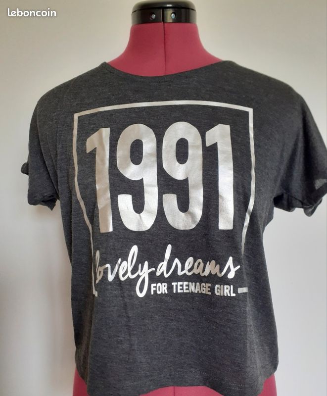 T-shirt YD, taille 9/10 ans - Vêtements