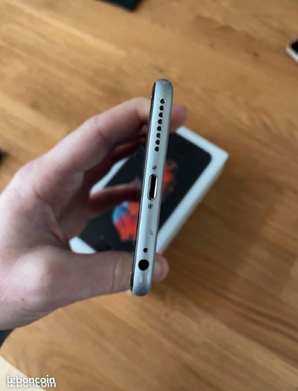 IPhone 6S (image 4)