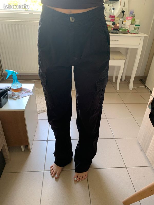 Pantalon cargo noir (image 3)