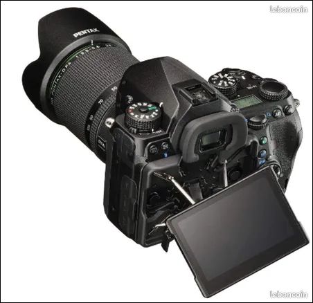 PENTAX K-1 NU avec poignée Grip D-BG6 et plein d'accessoires d'origine (image 19)