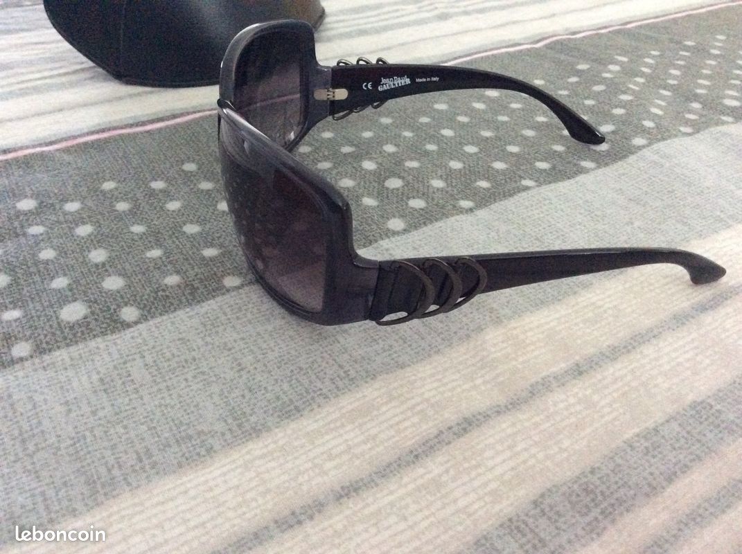 Lunettes de soleil jean paul Gauthier (image 2)
