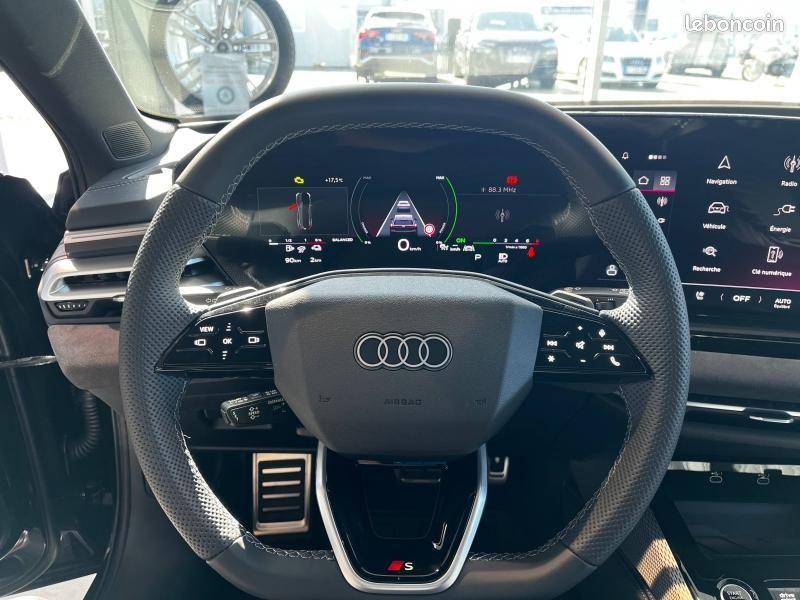 Audi A5 Avant 2.0 e-hybrid 299ch S line quattro S tronic 7 (image 22)