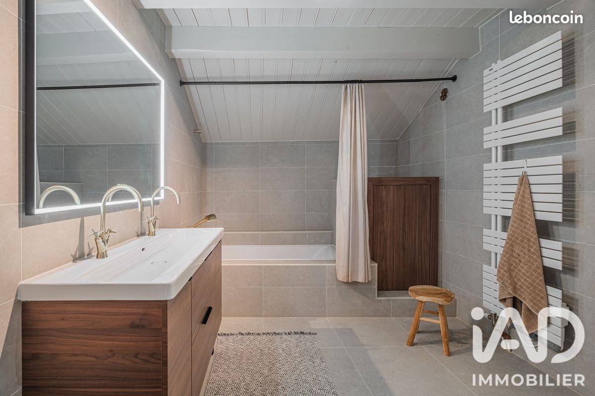 Propriété 5 pièces 234 m² (image 15)
