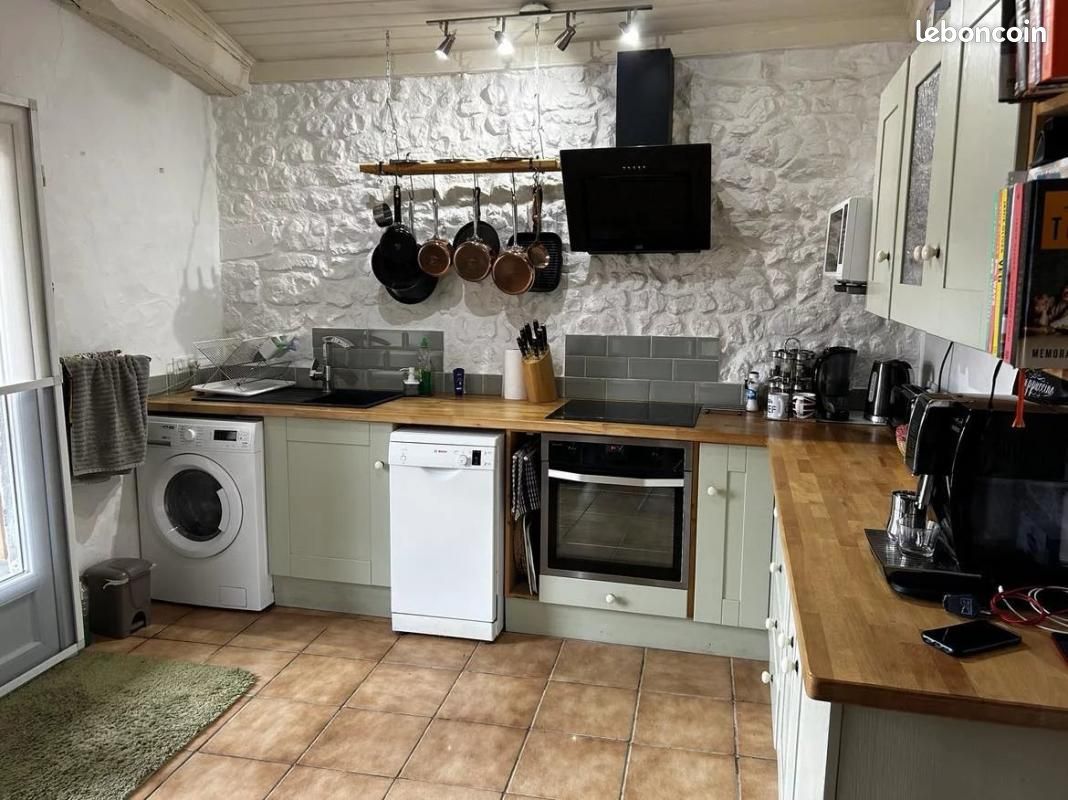 Maison 92 m² Brossac - Brossac 16480 (image principale 3)