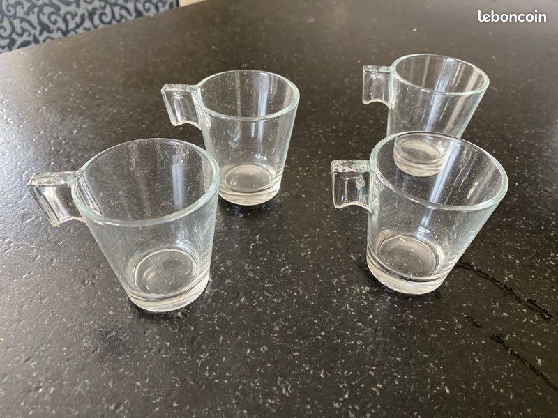 4 tasses en verre (image 1)