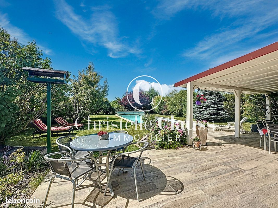 Maison 8 pièces 240 m² · à Sommerau · 240 m² · 487 000 €