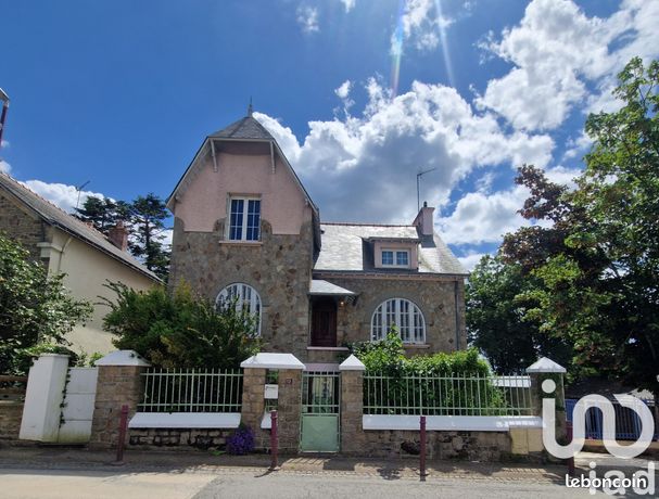 Propriété 7 pièces 180 m²