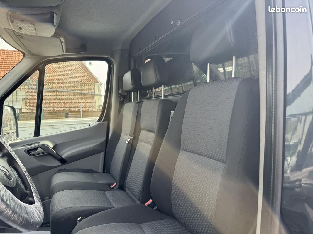 VOLKSWAGEN CRAFTER 32 L2H1 2.0 16V TDI 136 CV pack business line 04/2012 (image 9)