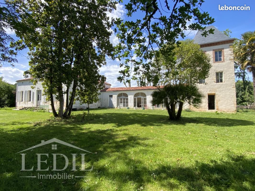 Maison 2 pièces 350 m² · à Nogaro · 350 m² · 367 000 €