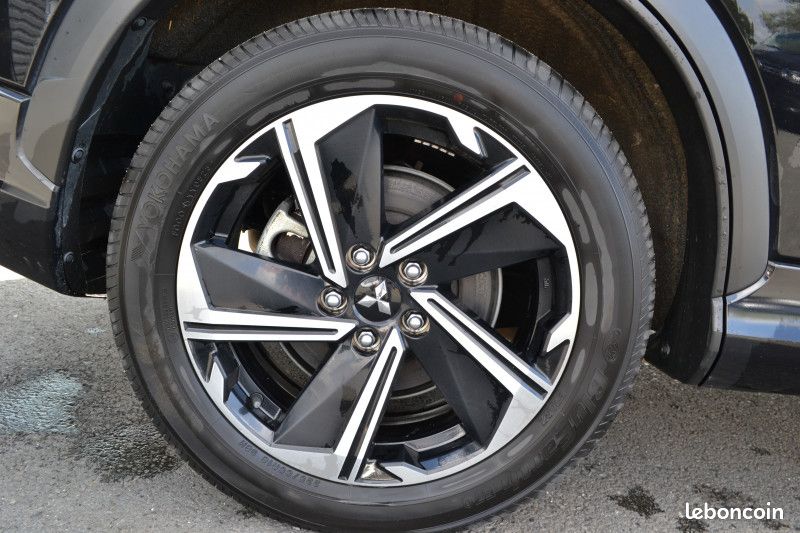 Mitsubishi ECLIPSE CROSS 2.4 MIVEC PHEV 188CH INTENSE 4WD 2023 (image 4)