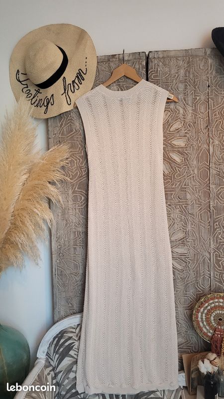 Robe Courte Robe Zara Maille Robe En Maille Beige Zara Vêtements