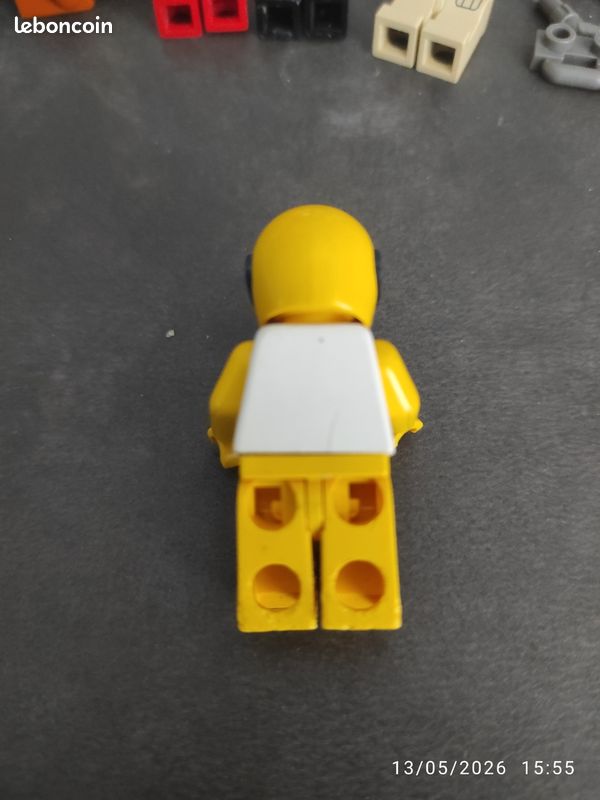 Ancienne figurine lego astronaute (image 2)