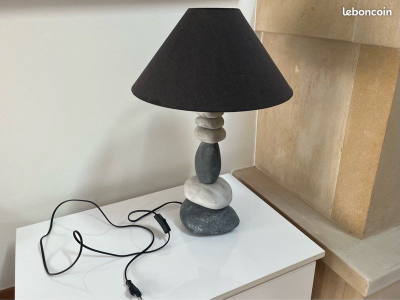Lampe décorative de salon avec abat-jour gris (image 4)