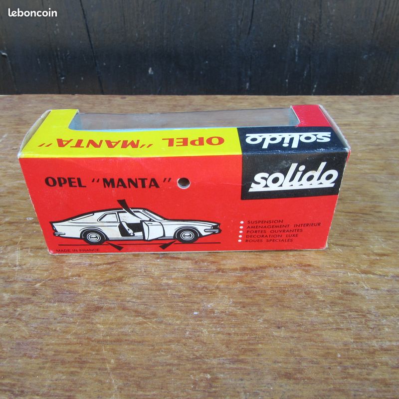 Rare Opel Manta A modèle de Solido avec emballage d'origine en 1:43