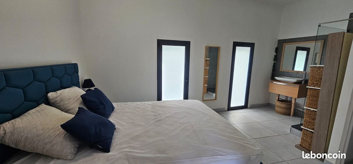 Appartement 2 pièces 50 m² · à Saint-Denis · 50 m² · 1 300 €