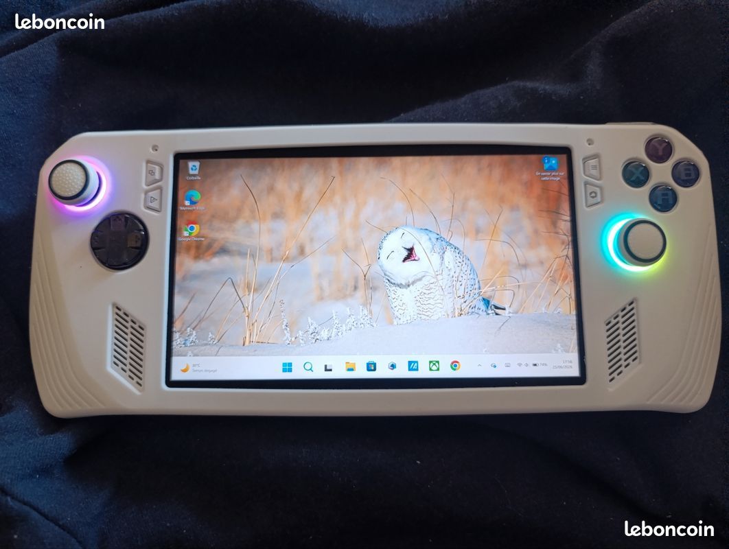 Console Asus Rog Ally Z1 Extreme 2 To avec sacoche rigide (image 2)