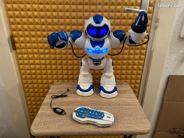 Hover Vivitar Robo Intelligent Robot Vivitar's Intelligent Robot With