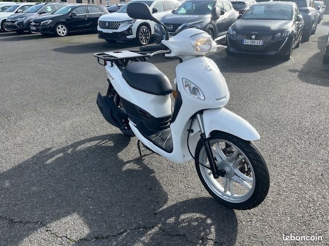 Sym SYMPHONY SYMPHONY 125 CC CARGO (image 1)
